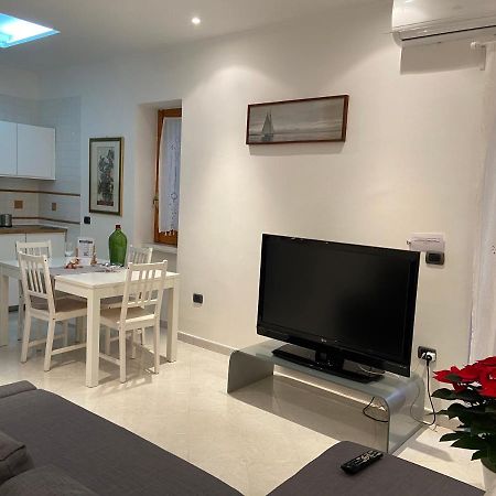 La Casa Di Giu Apartment Поцуоли Екстериор снимка