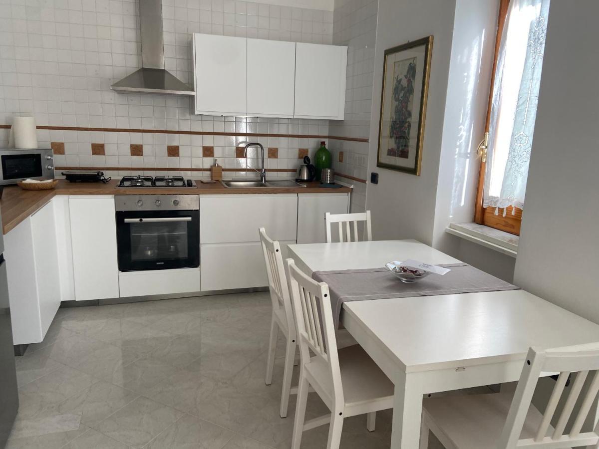 La Casa Di Giu Apartment Поцуоли Екстериор снимка