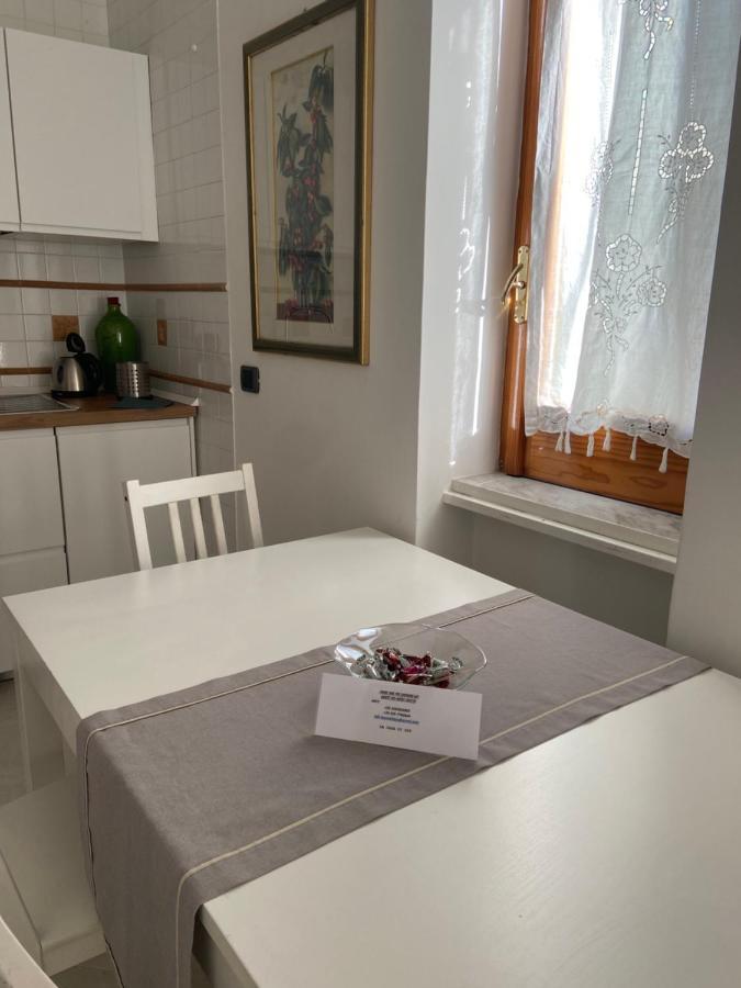 La Casa Di Giu Apartment Поцуоли Екстериор снимка