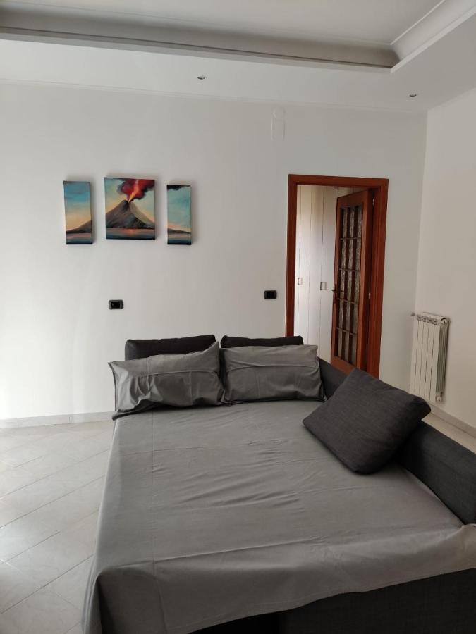 La Casa Di Giu Apartment Поцуоли Екстериор снимка